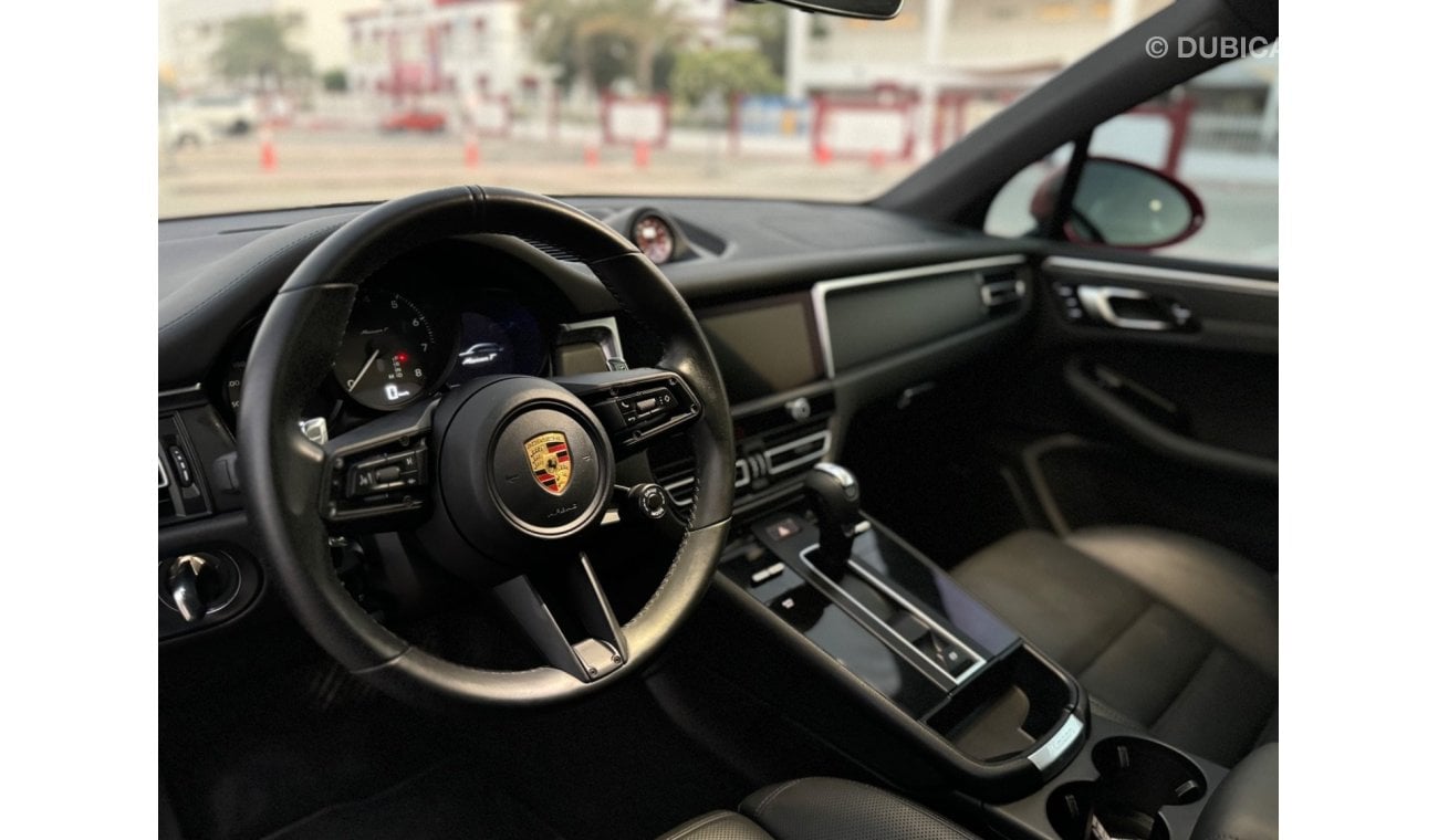 Porsche Macan T GCC - Unique Colour - Full Service History - Clean as Brand New - Full body ceramic