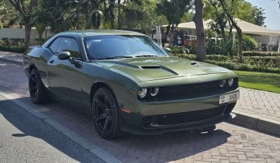 Dodge Challenger sxt