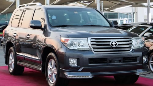 Toyota Land Cruiser VXR Toyota Land Cruiser VX.R / 2014 / GCC / Free Accident/ First Owner