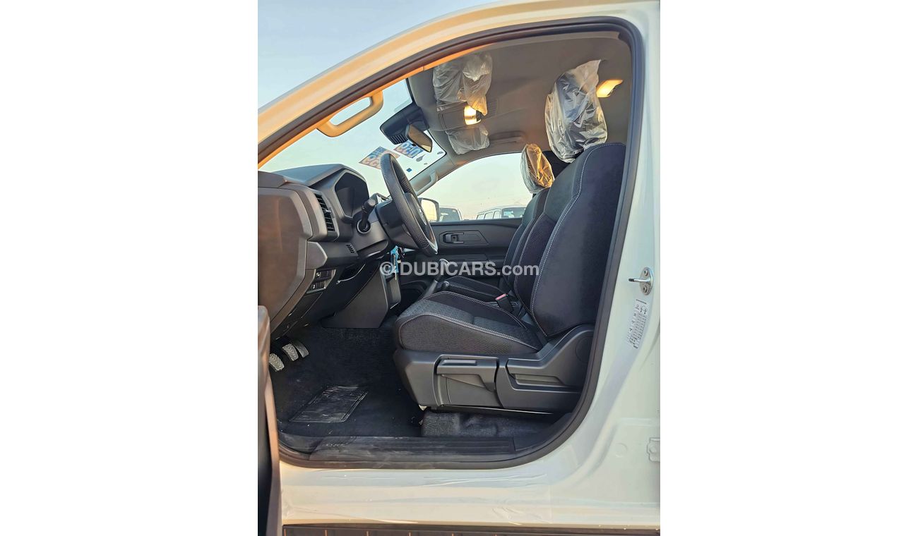 ميتسوبيشي L200 GLX / DOUBLE CABIN / 2.4L PETROL / MT / SPECIAL PROMOTION  (CODE # 68090)