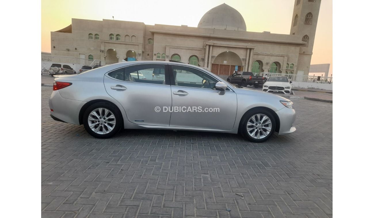 لكزس ES300h Lexus Es300h 2013 hybrid