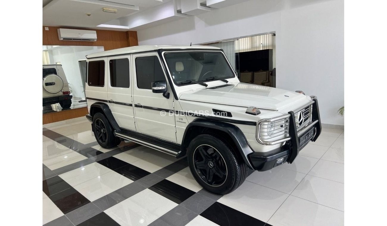 Mercedes-Benz G 55 AMG Mercedes benz G55 MODEL 2011 GCC SPECIFICATIONS