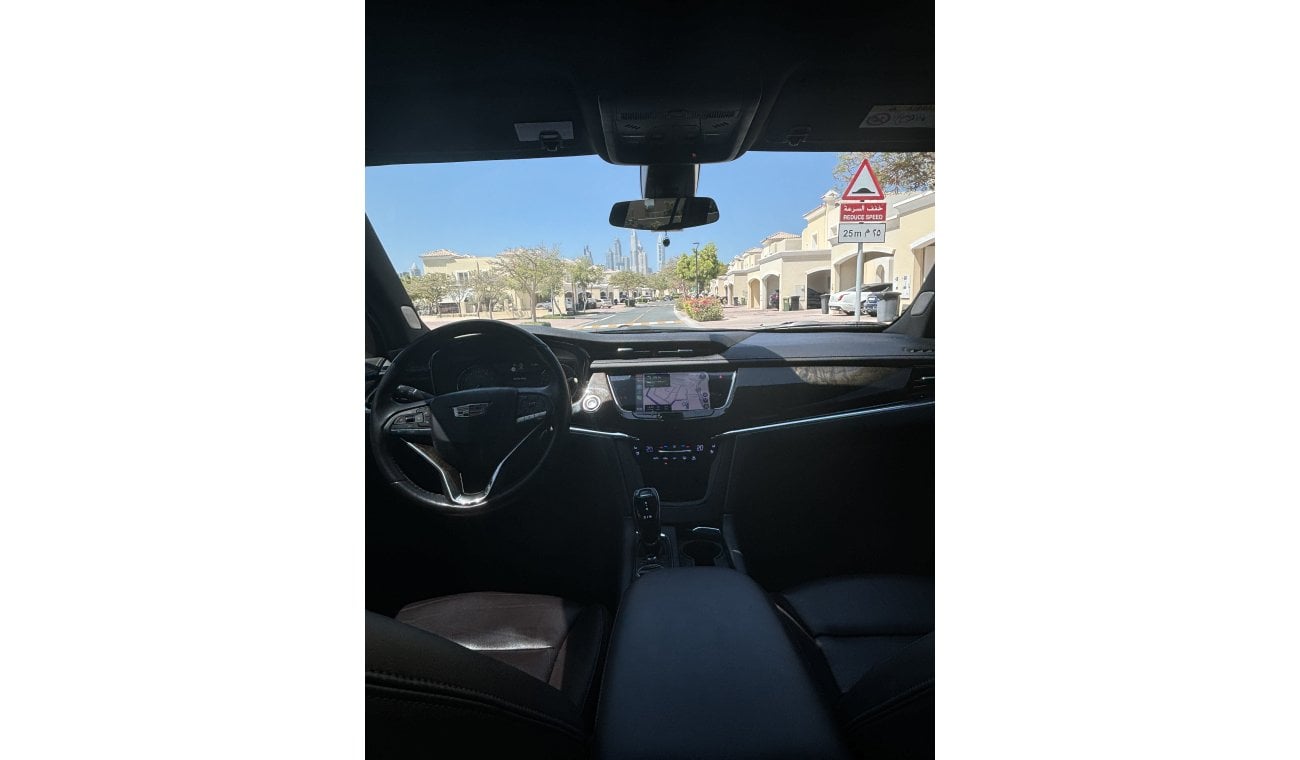 Cadillac XT6 Midnight Edition