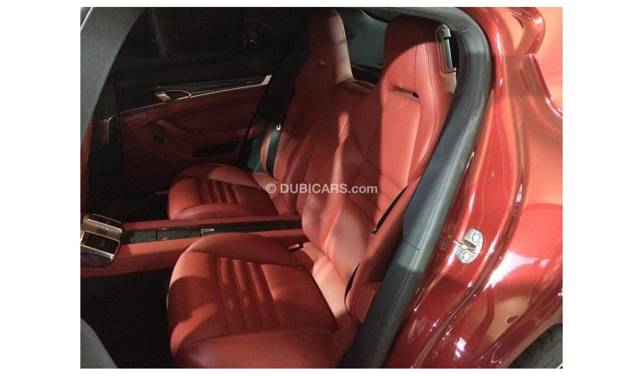 بورش باناميرا PORSCHE PANAMERA GTS 4.8L 2015, WITH SPECIAL COLOUR, BOSE SOUND SYSTEM AND MORE..