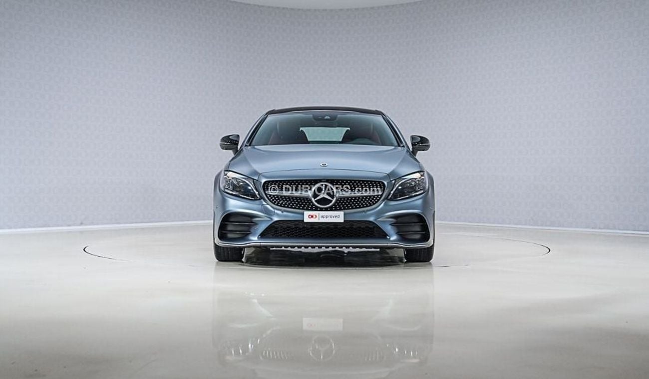 مرسيدس بنز C 300 AMG Line - AED 2,820 P/M - Warranty till 06/2025