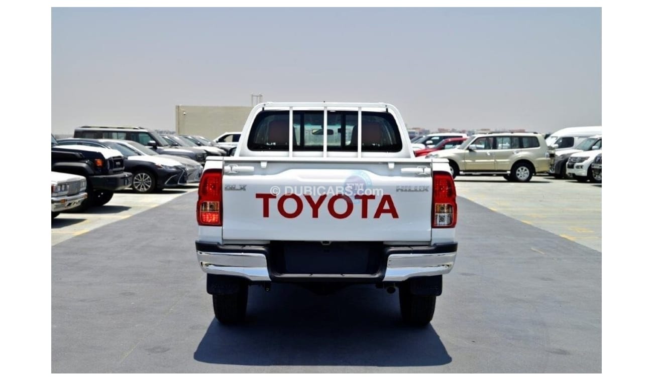 Toyota Hilux Double Cab DLX 2.4L Diesel