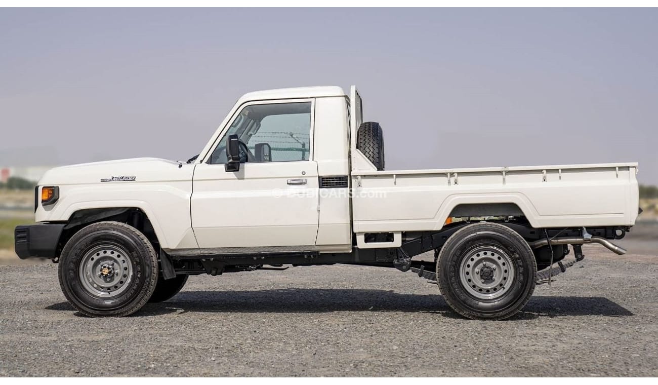 تويوتا لاند كروزر بيك آب LC79 SC 2.8L DIESEL AT MY2024