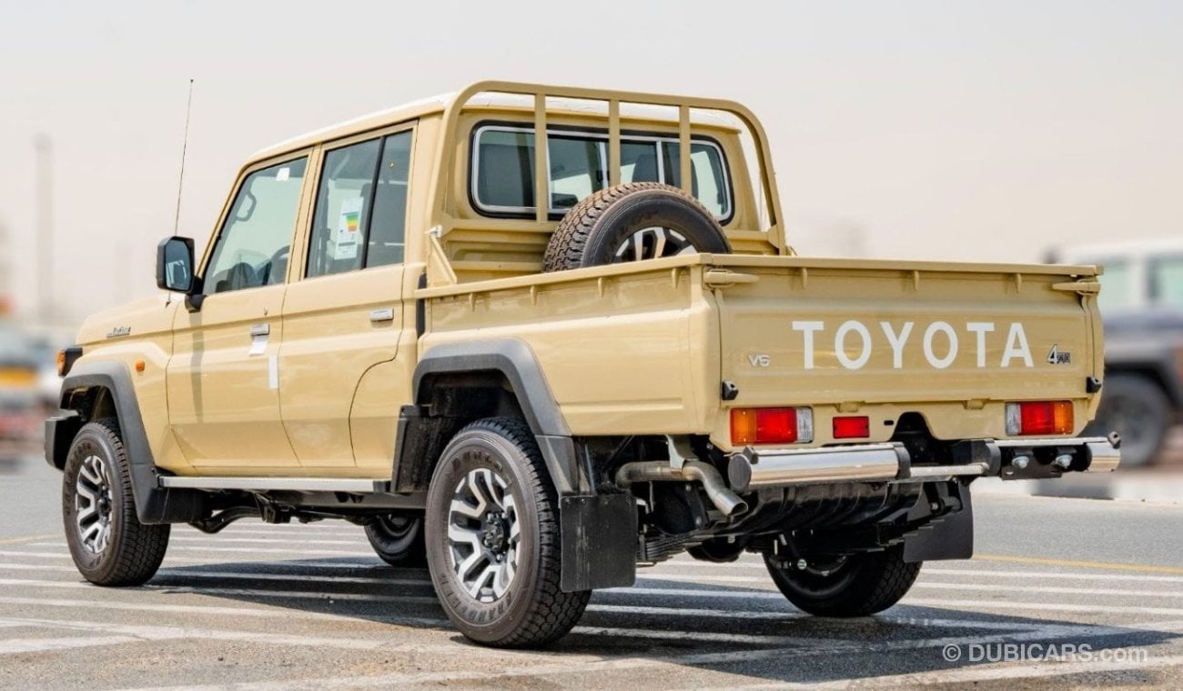 تويوتا لاند كروزر بيك آب 2024 Toyota LC79 DC 4.0L petrol AT with winch - GCC