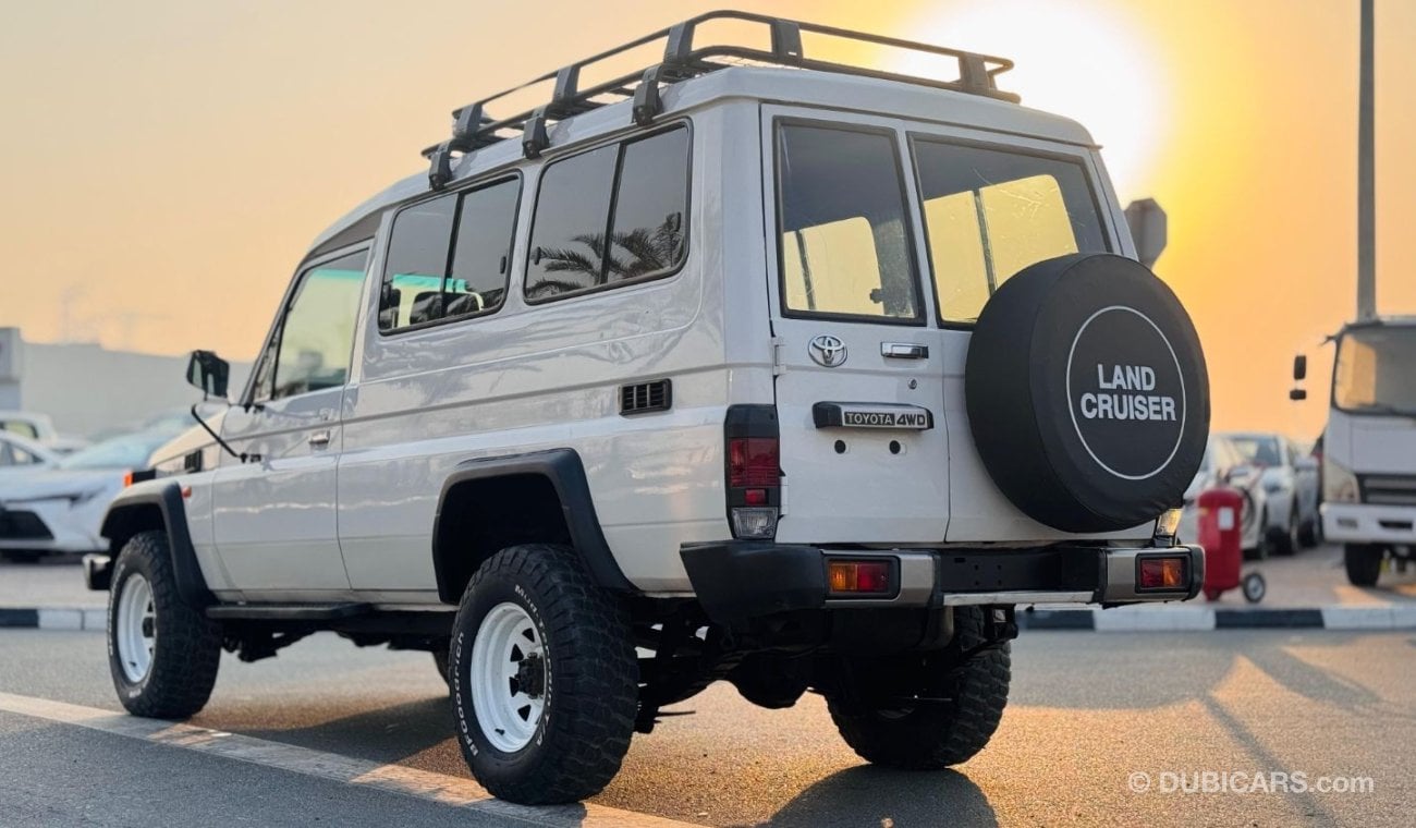 Toyota Land Cruiser Hard Top HARDTOP | ROOF RACK  | 4.2L MANUAL DIESEL ENGINE | 4 X 4 | AIR SNORKEL