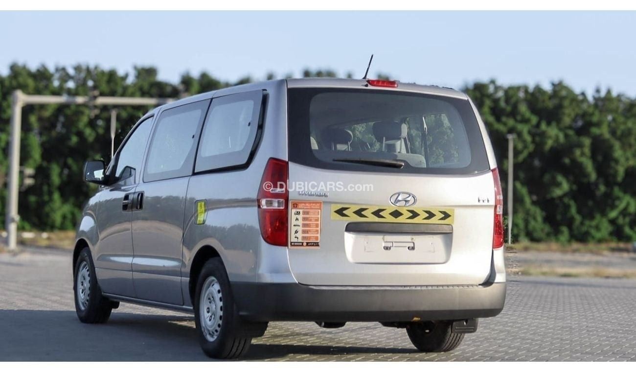 هيونداي H-1 Hyundai H1 2.4L 2020 GCC accident free in excellent condition 1260 P.M