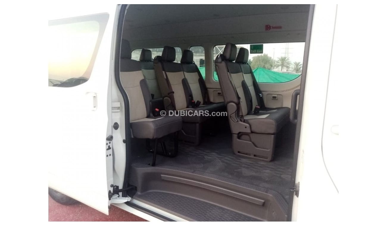 Toyota Hiace Toyota Hiace GL 2022  High Roof New Shape White color 2.8L diesel ,, 4 Cylinder