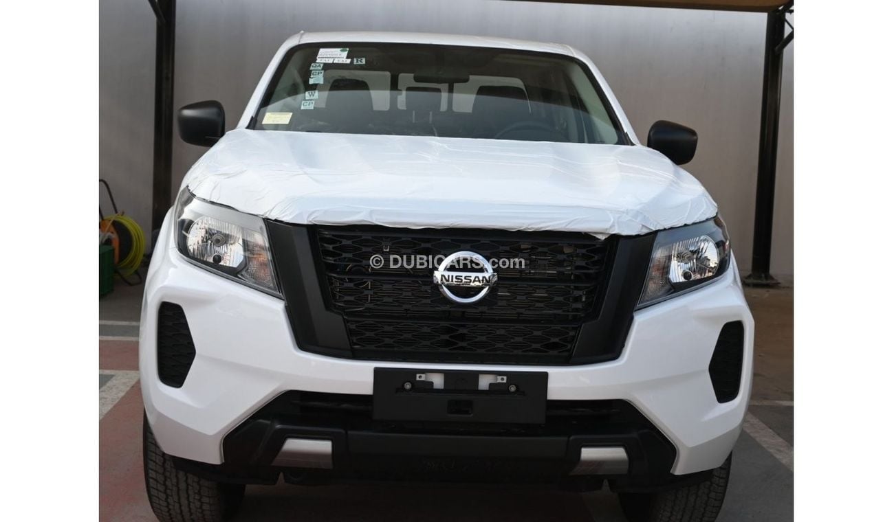 Nissan Navara NISSAN NAVARA 2.5 PETROL SE 4X2 MT DC PLUS