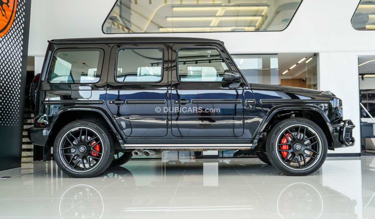 Mercedes-Benz G 63 AMG Mercedes G63 | Double Night Black | Carbon Fiber | Fully Loaded | Rear Entertainment Screens | 2024