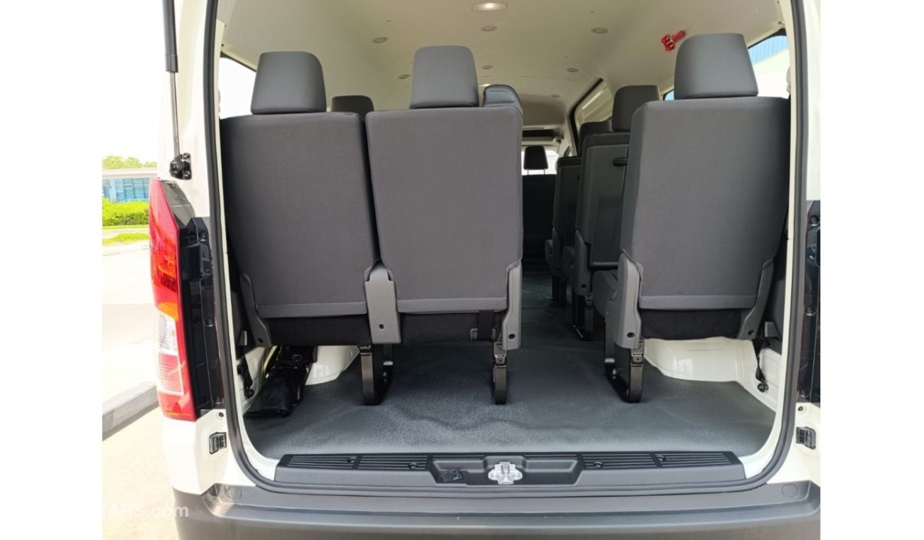 تويوتا هاياس HiAce 3.5L AUTOMATIC 3 Point  Seats Belt ( READY STOCK )