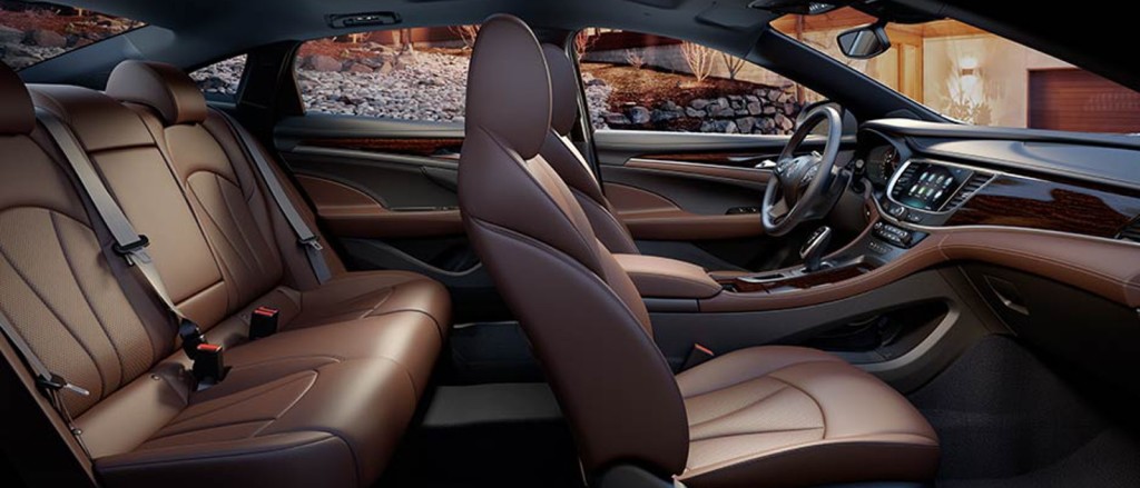 بويك لا كروس interior - Seats