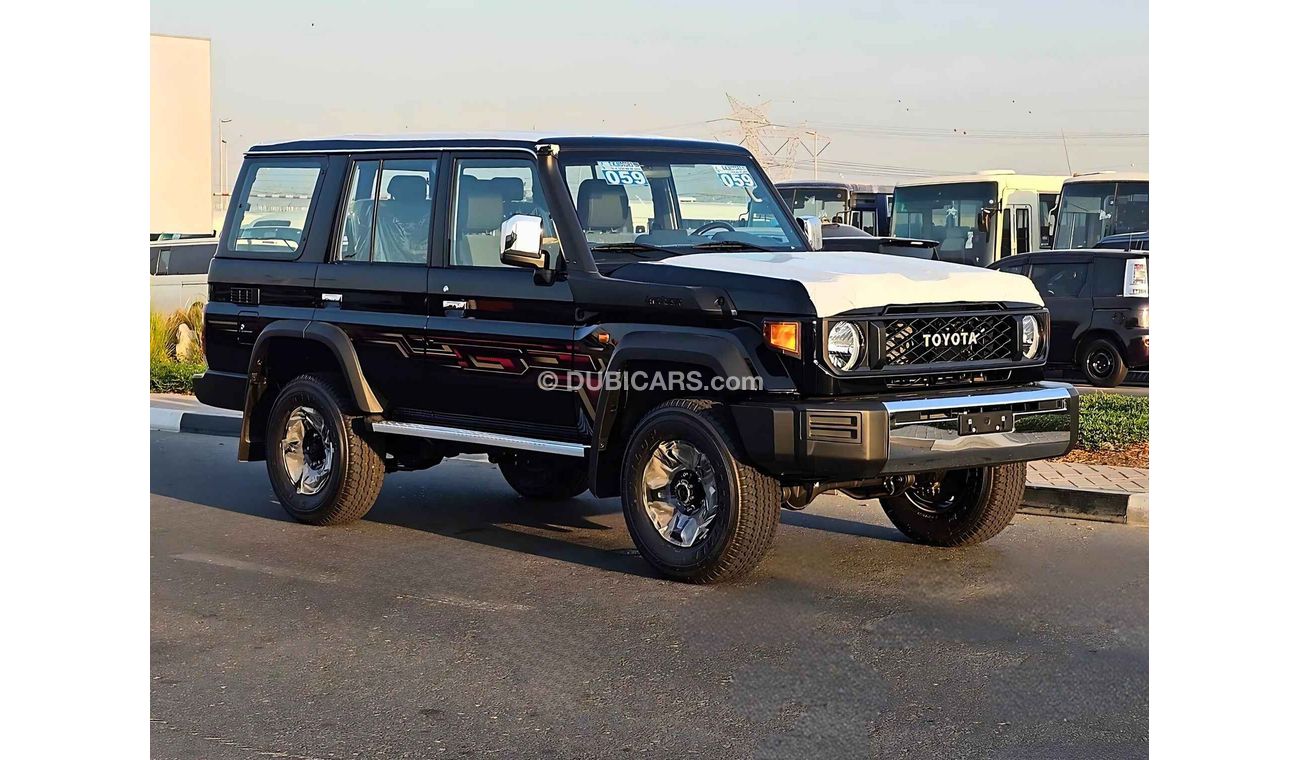 تويوتا لاند كروزر هارد توب STD-HIGH OPTION, 4.0L PETROL V6, M/T, WOOD,STEERING / WINCH SNORKEL (CODE # 68079)