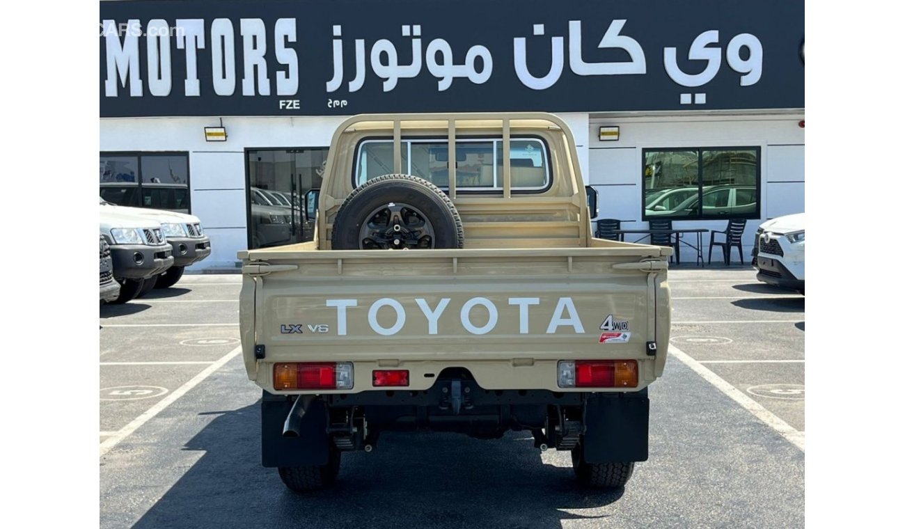 تويوتا لاند كروزر بيك آب LC79 SC PICKUP M/T 4.0L PTR FULL