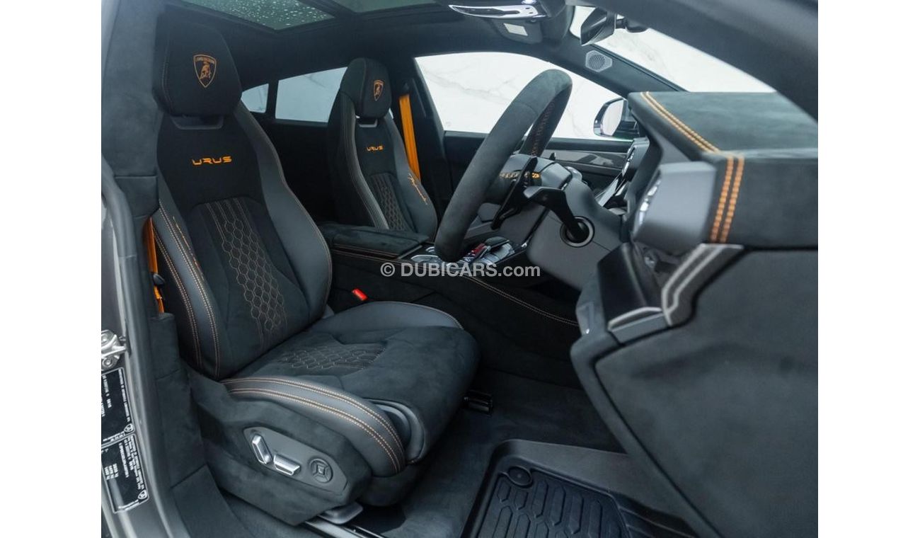 Lamborghini Urus 4.0 V8 BiTurbo Performante RIGHT HAND DRIVE