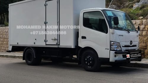 Hino 300 2023 Hino 714 with Box 4Tons Diesel Manual