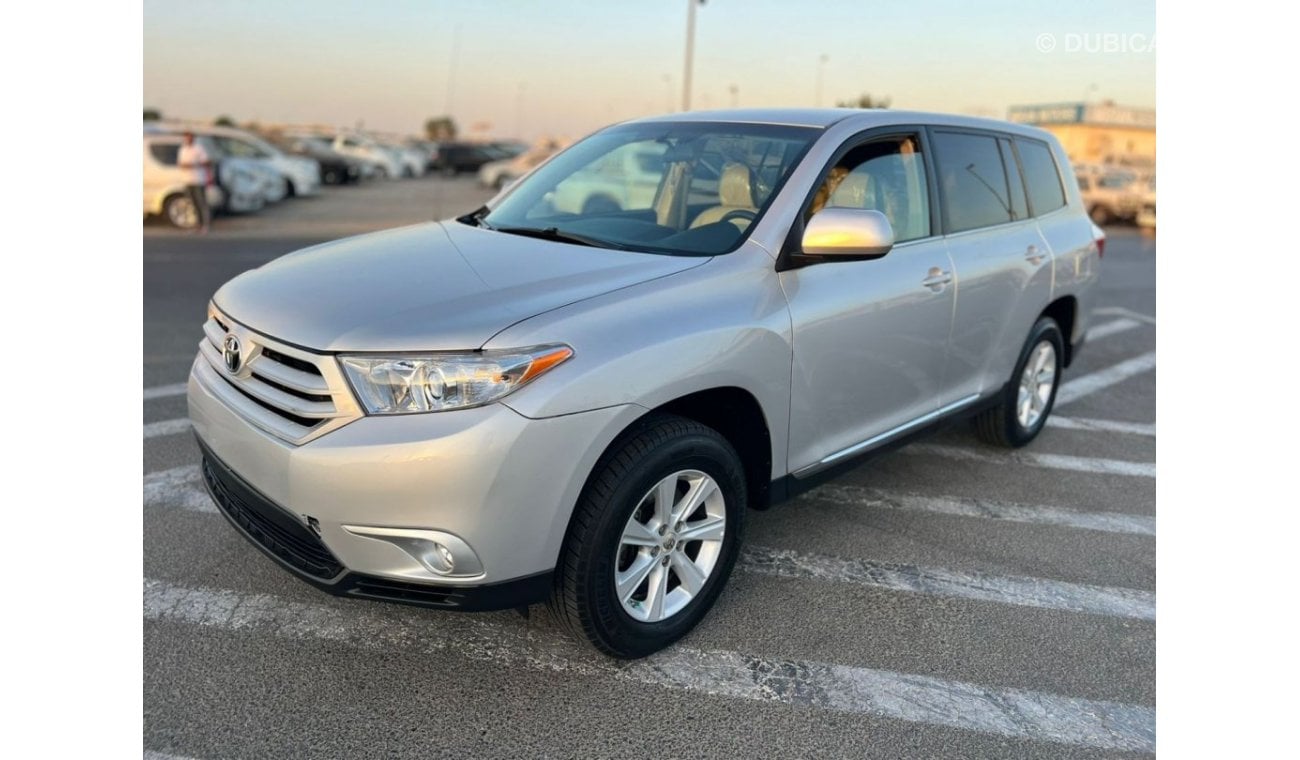 تويوتا هايلاندر 2012 TOYOTA HIGHLANDER 4 CYLINDER - 2.7L I-4 DOHC, VVT, 187HP  7 SEATER LEATHER SEATS