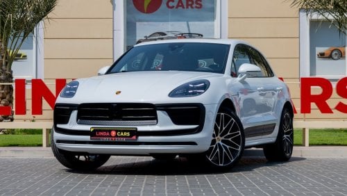 Porsche Macan Porsche Macan 2023 GCC under Agency Warranty with Flexible Down-Payment.