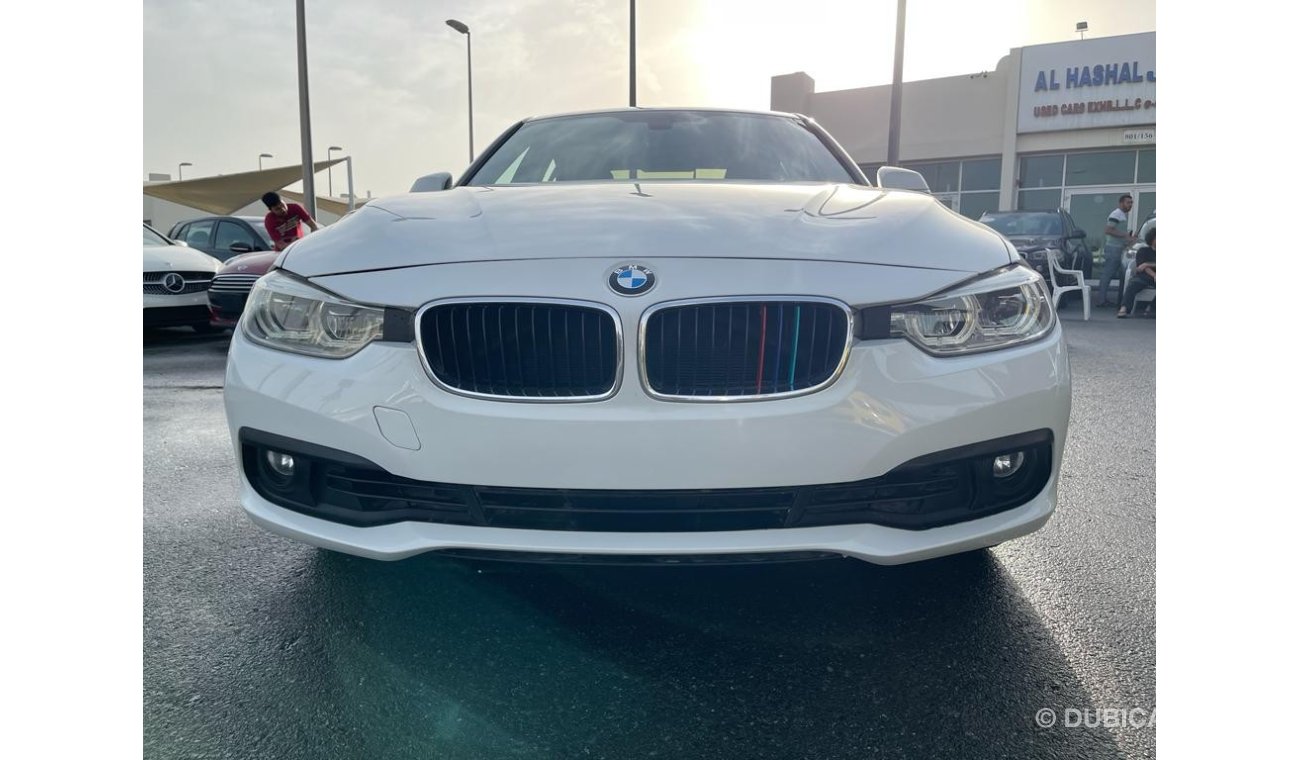 BMW 320i Exclusive BMW 320 _GCC_2018_Excellent Condition _Full option