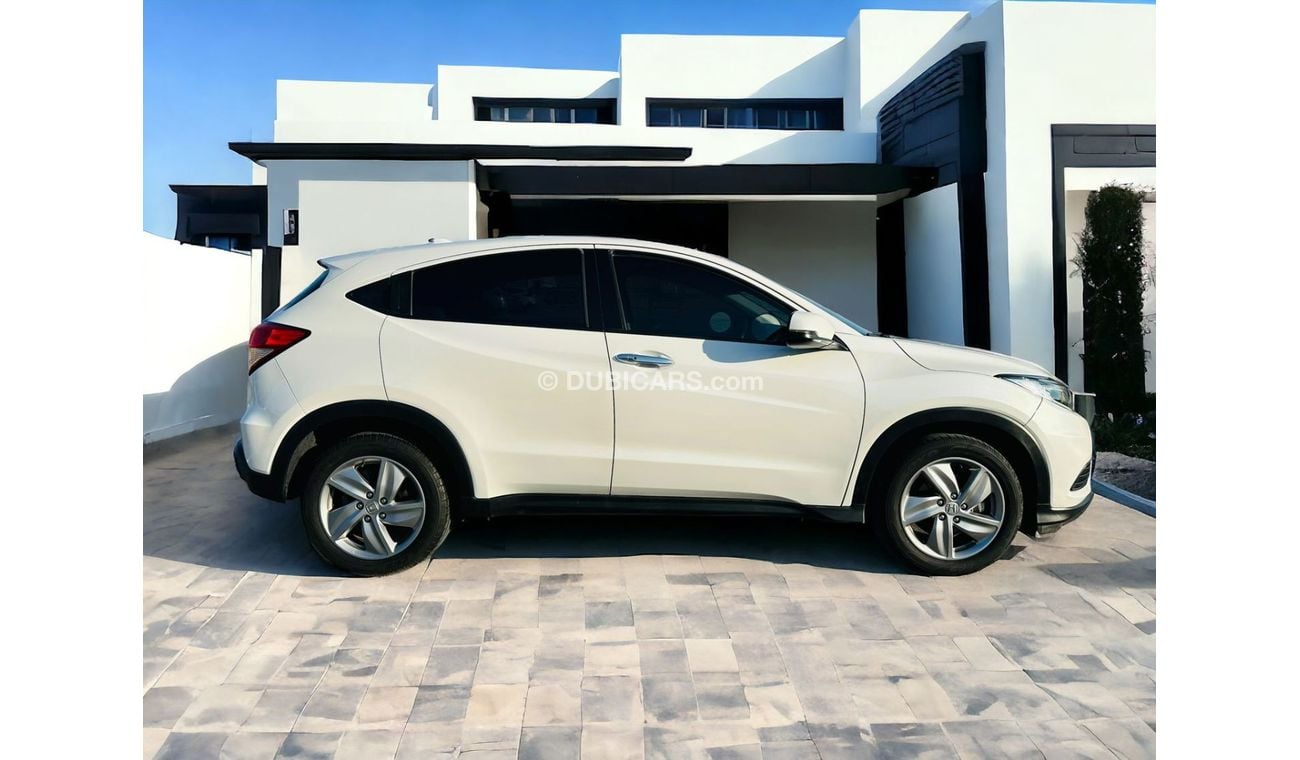 هوندا HRV LX 1.8L AED 800 PM | HONDA HR-V LX 1.8 I4 | GCC | 2020 | LOW MILEAGE | 0% DOWNPAYMENTAED 800 PM | HO