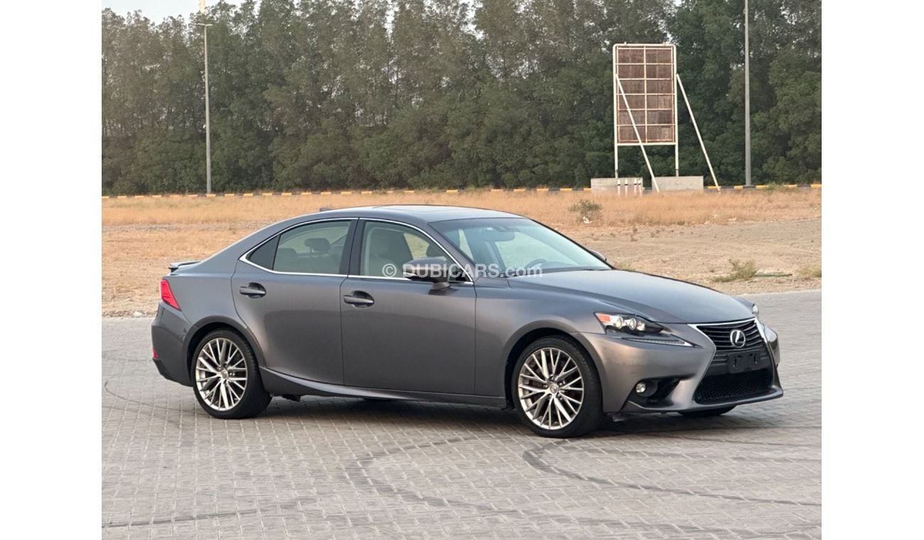 Lexus IS 200 MODEL 2016 car perfect condition inside perfect condition inside and outside