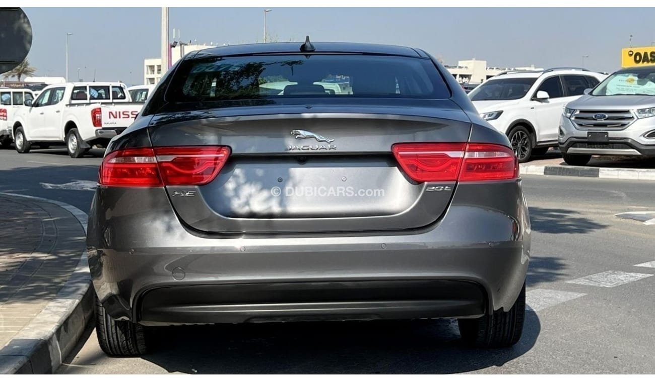 Jaguar XE Prestige 2.0L Turbo Full Service History GCC