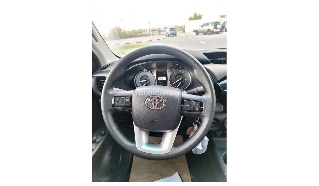 تويوتا هيلوكس Toyota Hilux 2.7L Petrol Automatic Mid Option 2024