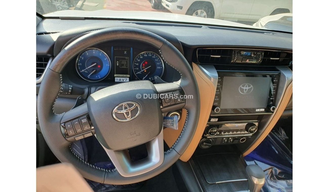 تويوتا فورتونر 2025YM Fortuner 4.0L gasolina V6 Full Equipo, camaras panoramicas, asientos ventilados, monitores et