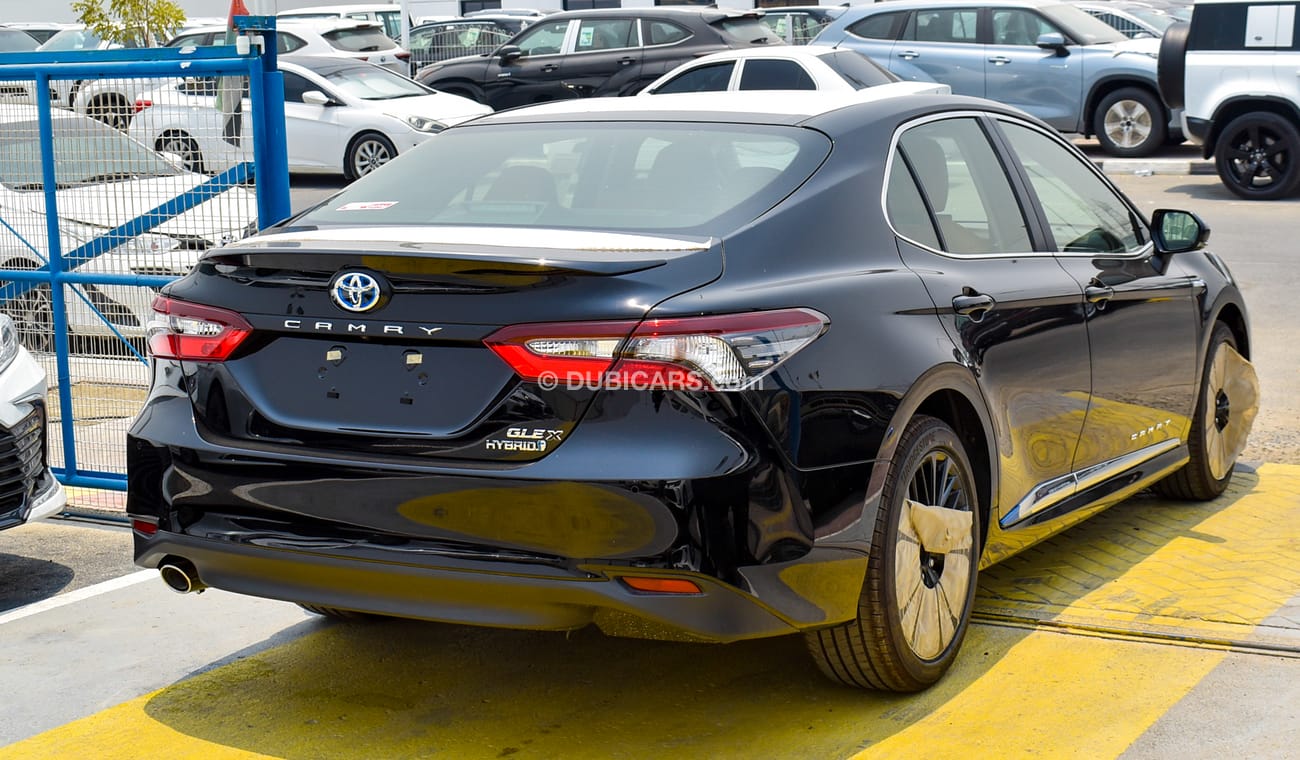 Toyota Camry 2.5 L Hybrid GLEX