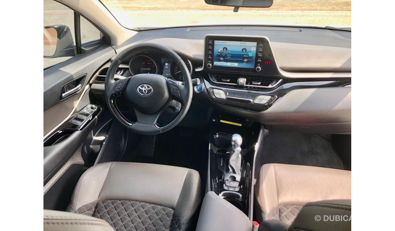 تويوتا C-HR Toyota C-HR Hybrid 2021 (1.8L) GCC Specs Full Option