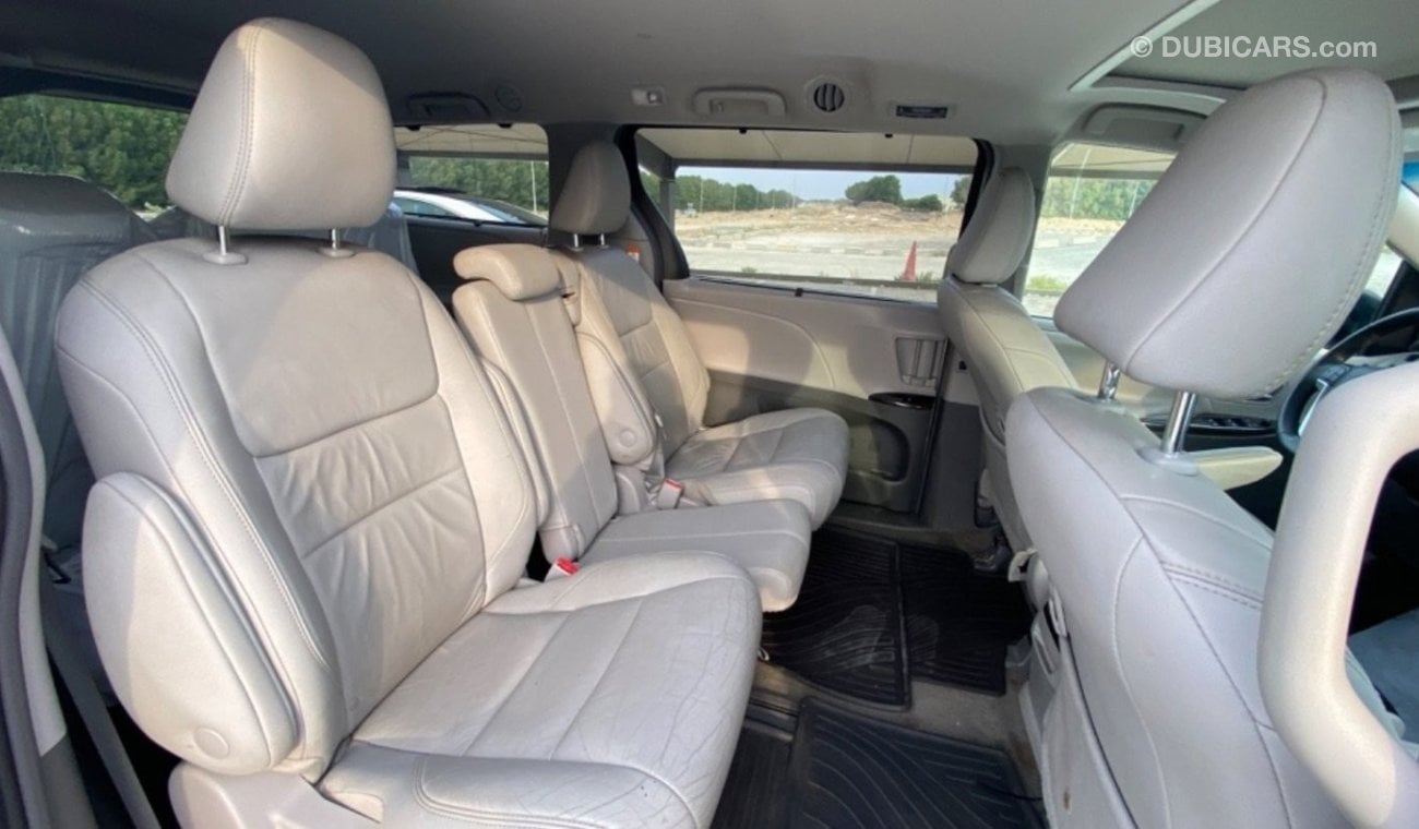 Toyota Sienna XLE, Full Option