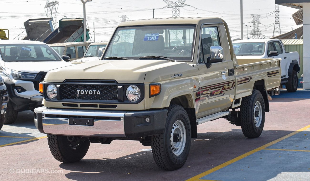 Toyota Land Cruiser Pick Up LX 4.0L V6 M/T