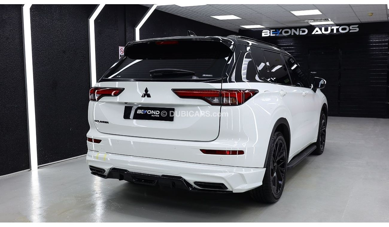 Mitsubishi Outlander 2024  2.5L PETROL A/T WITH EXCLUSIVE BODY KIT V3 ZAPPIFY - EXPORT ONLY