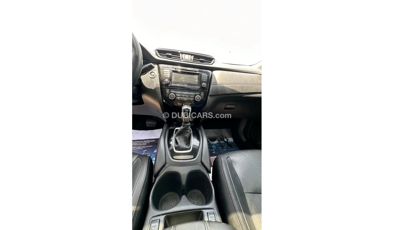 Nissan Rogue Full Option, 2.5L, V4