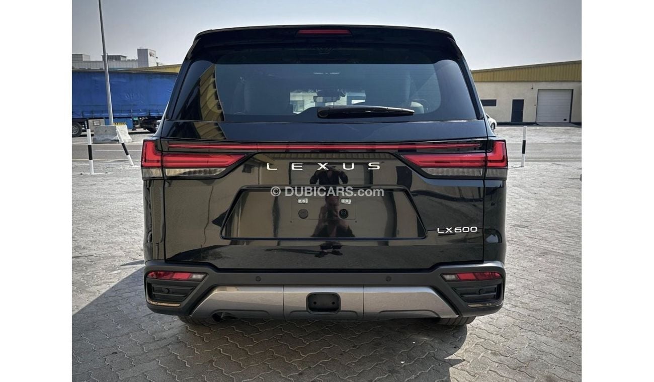 لكزس LX 600 VIP w/Black Pkg 3.5L