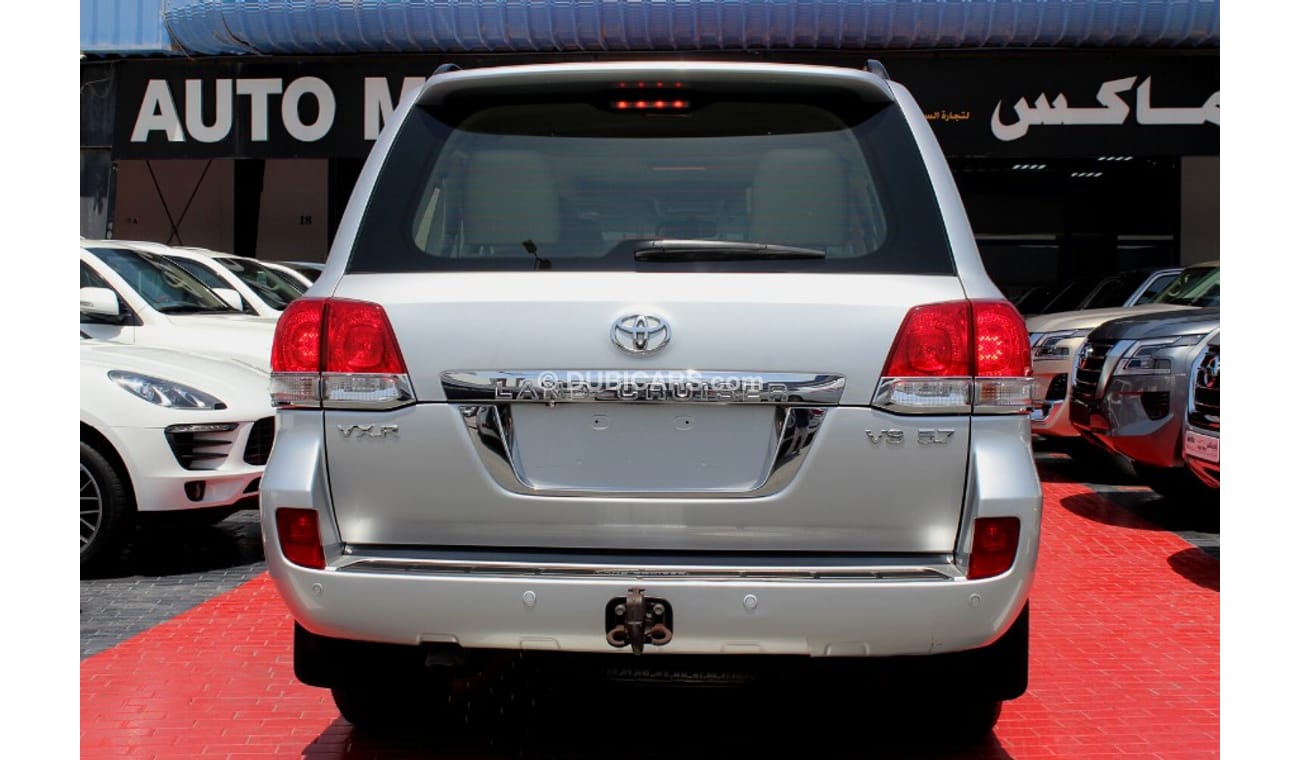 Toyota Land Cruiser (2011) VXR V8 5.7,GCC