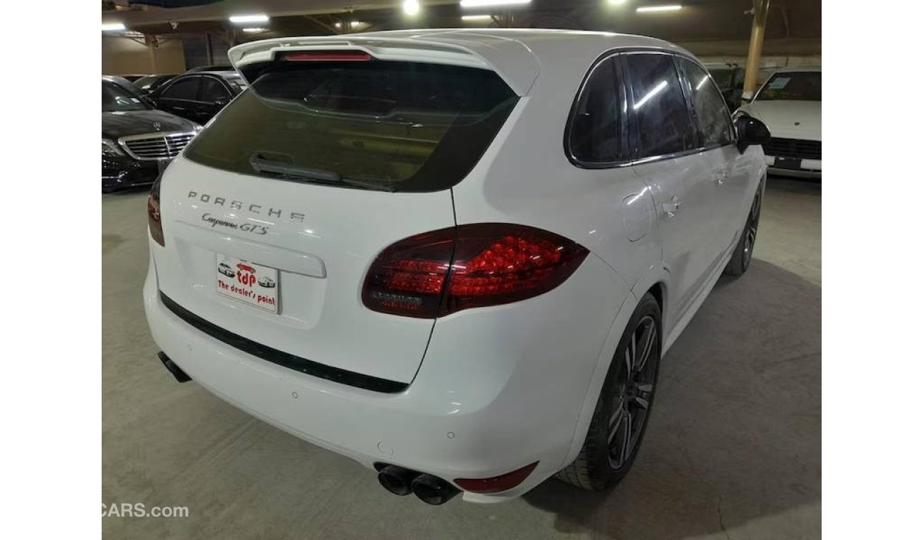 Porsche Cayenne GTS PORSCHE CAYENNE GTS 4.8L 2013, WITH PANORAMIC ROOF, SPORTS CHRONO PACKAGE AND MORE..