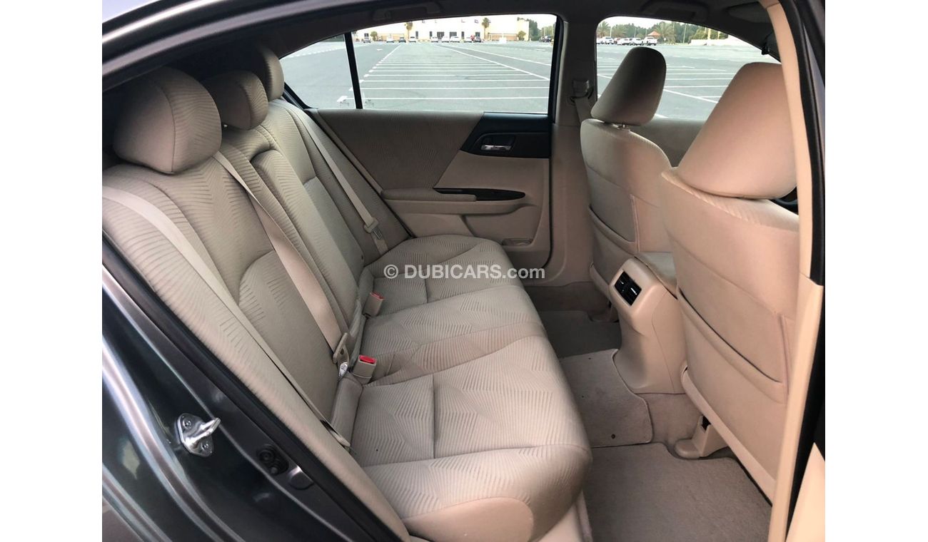 Honda Accord LX MODEL 2016 GCC car perfect condition inside and outside full original paint