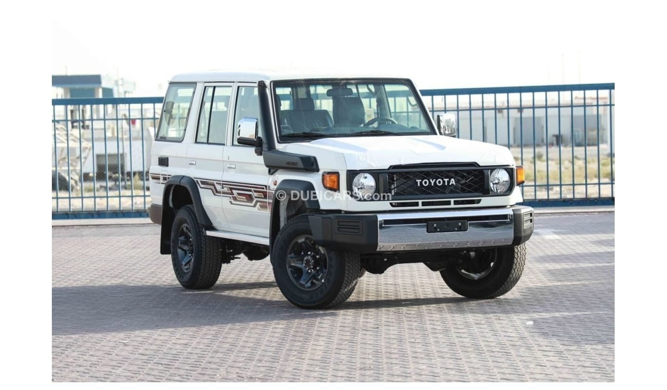 Toyota Land Cruiser Hard Top 2024 Toyota LC76 4.0 Hard Top LX HI - White inside Bluish Grey | Export Only