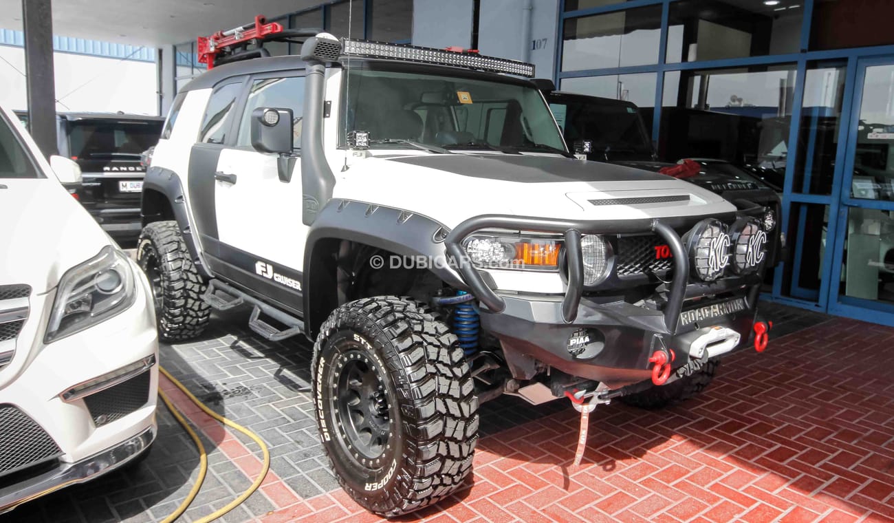 Toyota FJ Cruiser Road Armor