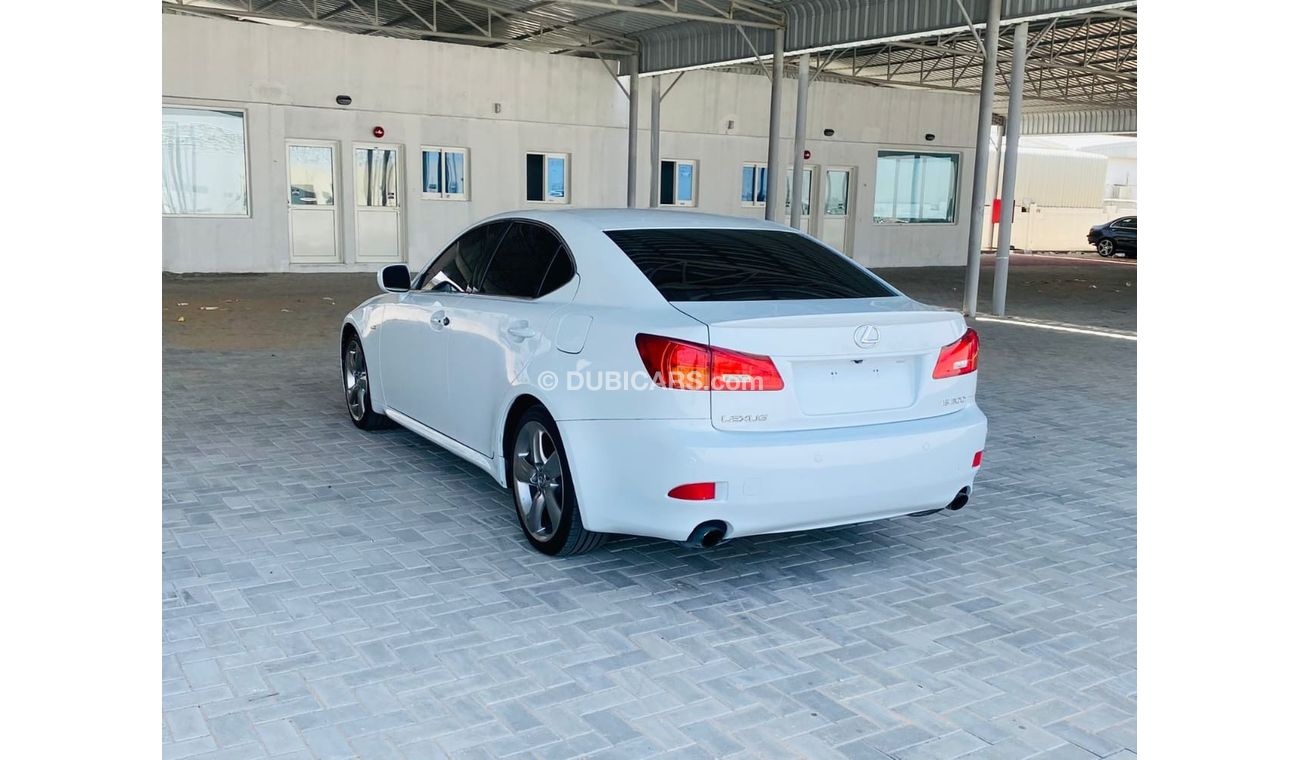 Lexus IS300 Good condition car GCC