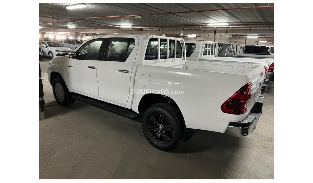 تويوتا هيلوكس Toyota Hilux 2.4 DSl Automatic Transmission Wide Body