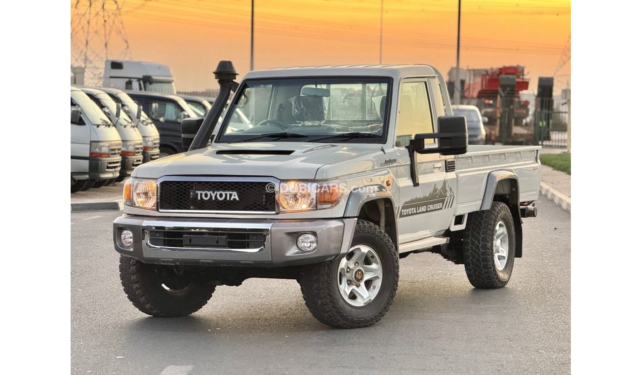 Toyota Land Cruiser Pick Up Toyota LC pick up model 2014 diesel engine RHD