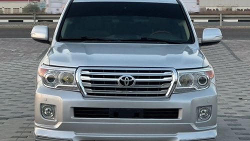 Toyota Land Cruiser تويوتا لاندكروزر GXR V8 خليجي 2012 محول 2015