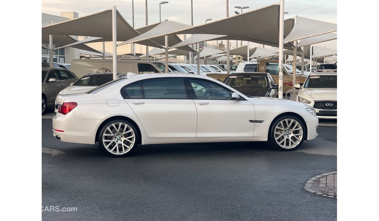 BMW 750Li Exclusive BMW 750 Li_TWIN POWER TERBO _GCC_2015_Excellent Condition _Full option