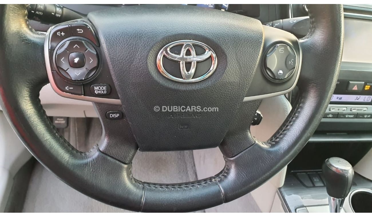 تويوتا كامري Toyota Camry XLE Hyrbrid