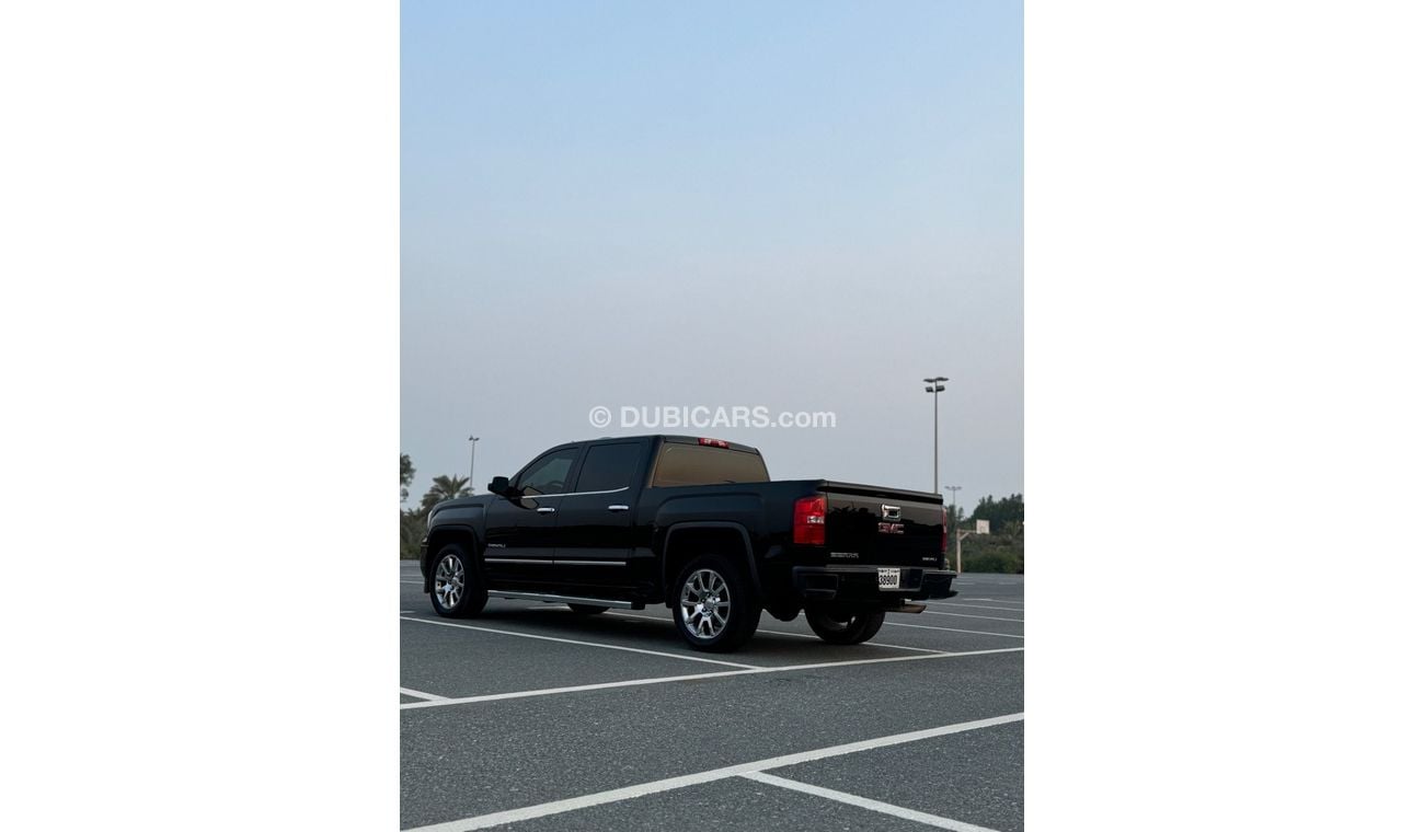 GMC Sierra 1500 Denali 6.2L (420 HP)